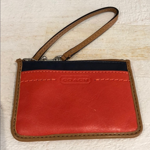 Coach wristlet ID/Credit card holder/change purse - Picture 1 of 4